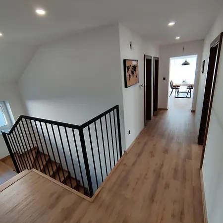 V Centre Mesta Апартаменты Трстена